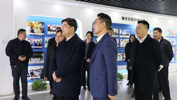拱墅区委书记李志龙一行莅临海角官网首页登录入口调研