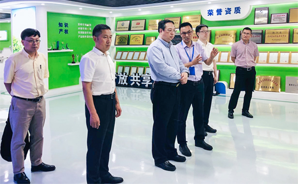 杭州市副市长王宏一行莅临海角官网首页登录入口调研