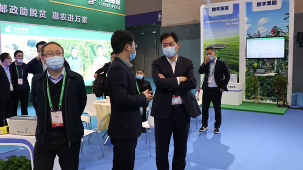 浙江省农业农村厅副厅长唐冬寿莅临海角官网首页登录入口展位