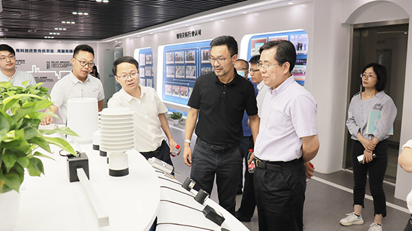 应义斌教授一行参观海角官网首页登录入口数字三农展厅