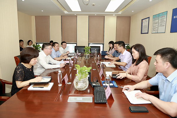 杭州市拱墅区委副书记、区长冯晶一行莅临海角官网首页登录入口调研指导