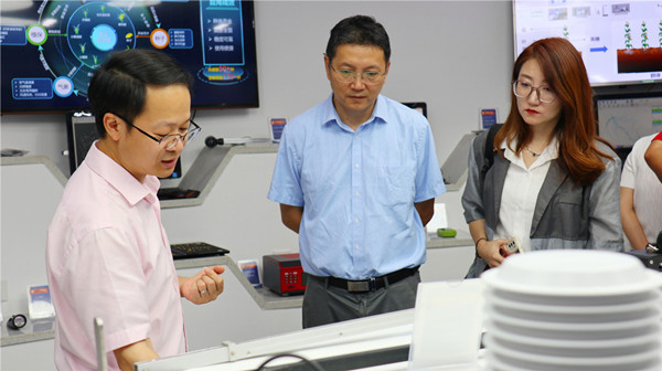王建军一行参观海角官网首页登录入口数字展厅‍‍